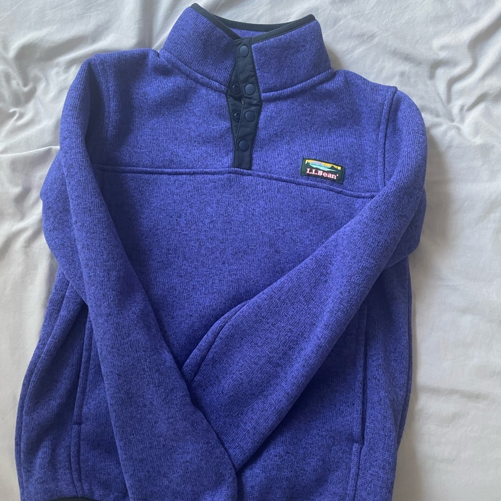 Ll bean youth pull over.